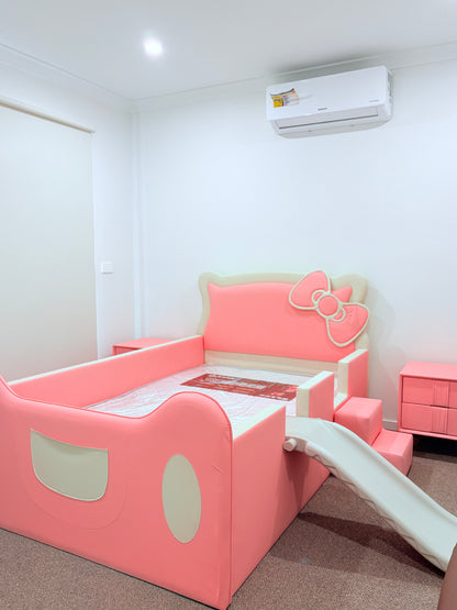 KIDS - Hello Kitty Bed Set